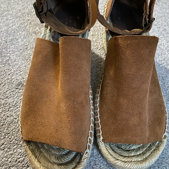 Gap wedge espradilles size 7.5 - Picture 4 of 10